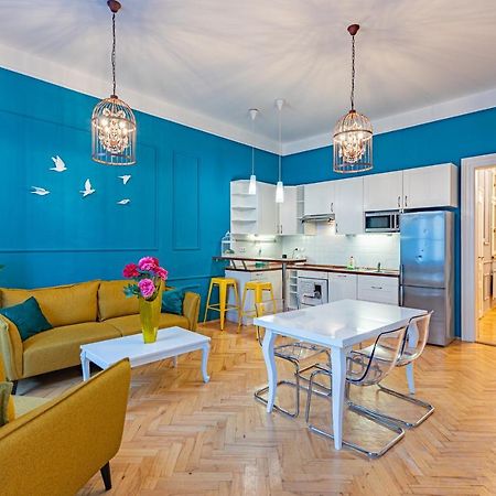Colorful Wenceslas Square Apartment 프라하 외부 사진