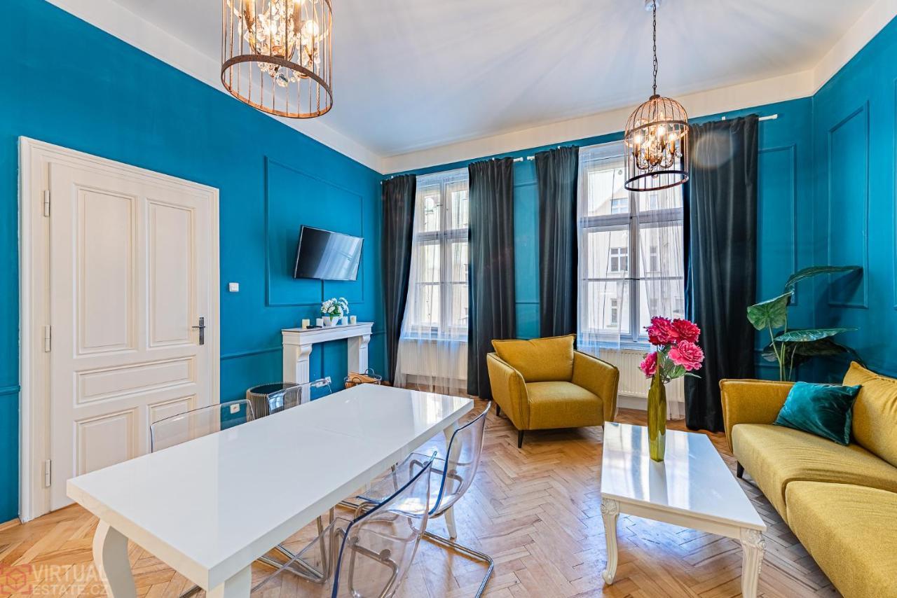 Colorful Wenceslas Square Apartment 프라하 외부 사진