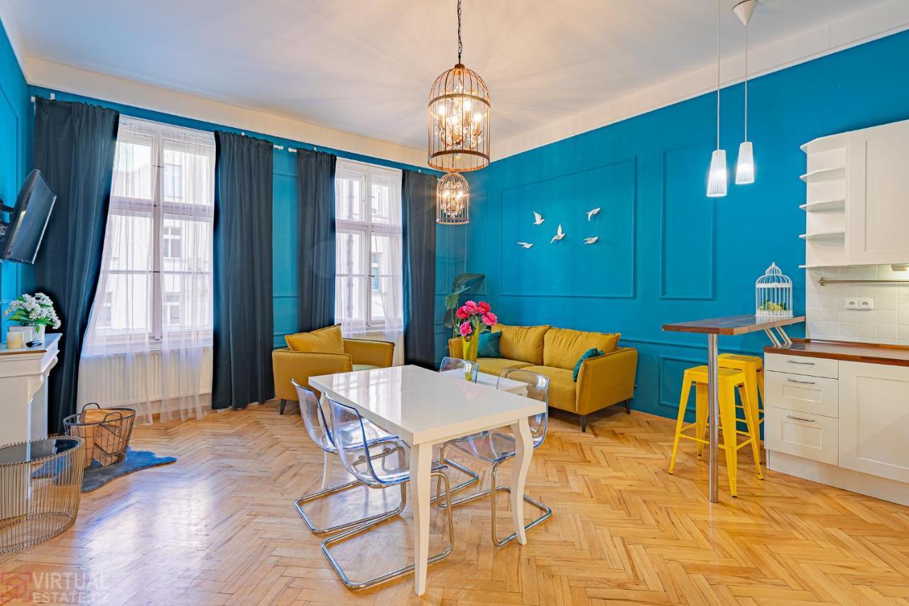 Colorful Wenceslas Square Apartment 프라하 외부 사진